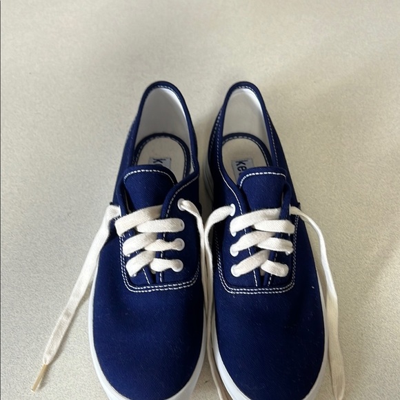 Keds Blue and White Canvas Sneakers Classic Style - Picture 3 of 7